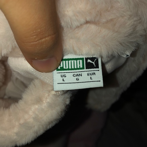 Furry PUMA sweater - Picture 5 of 5